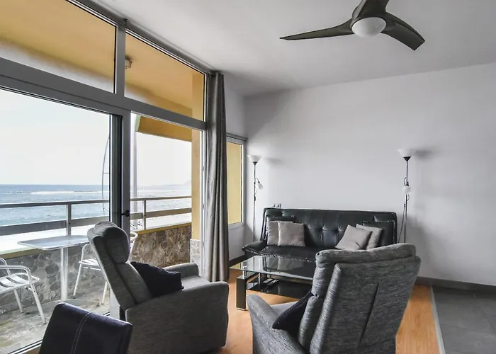 Apartment Seafront Terrace 2br Las Canteras Beach *